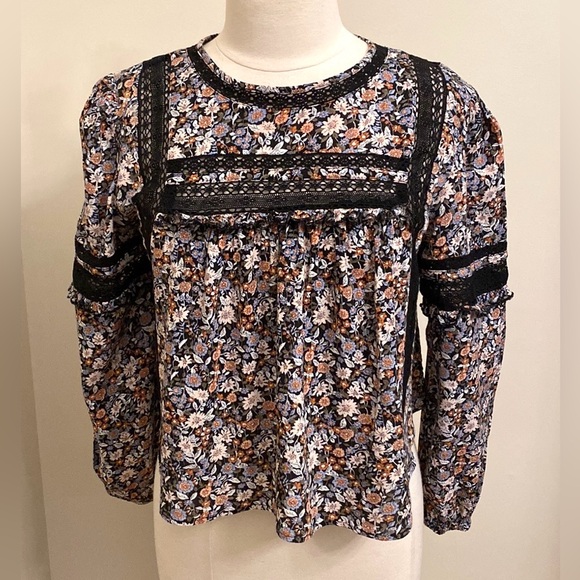 American Eagle Outfitters Tops - American Eagle Black Floral Crochet Trim Open Back Tie Up Babydoll Top Size M